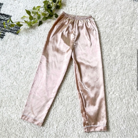 💫 Satin Long Sleeve Pajama SET 💫 - Picture 7 of 7